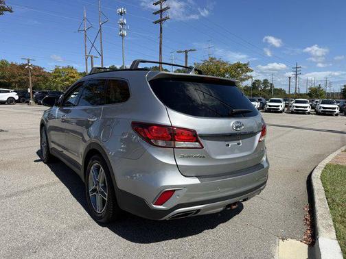 2017 Hyundai SANTA FE SE Ultimate