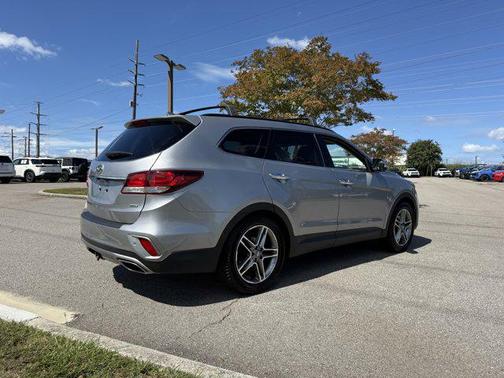 2017 Hyundai SANTA FE SE Ultimate