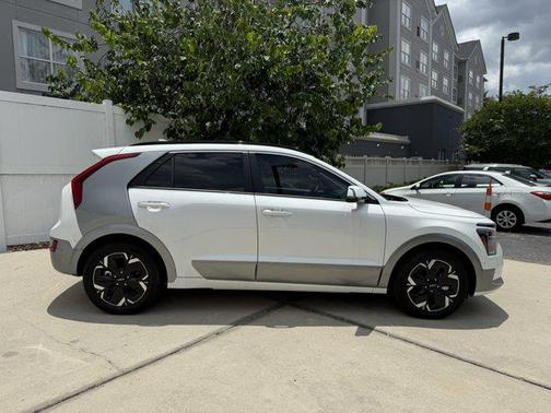2023 Kia Niro EV Wave