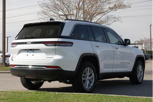 2024 Jeep Grand Cherokee Laredo