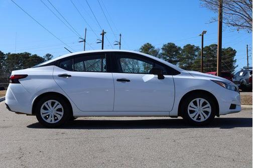 2020 Nissan Versa 1.6 S