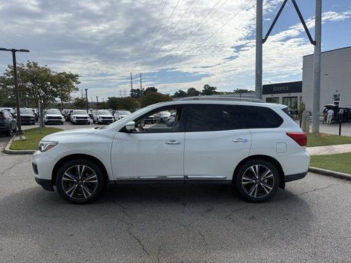 2019 Nissan Pathfinder Platinum