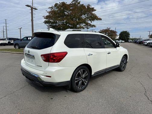 2019 Nissan Pathfinder Platinum