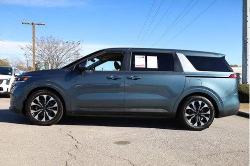 2022 Kia Carnival EX