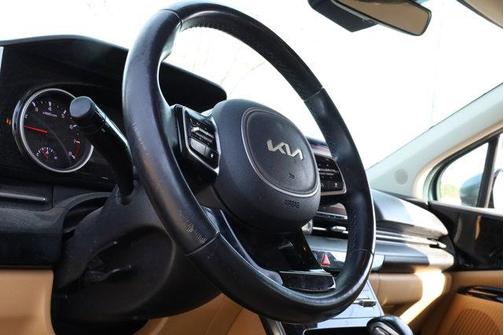 2022 Kia Carnival EX