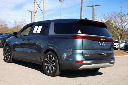 2022 Kia Carnival EX