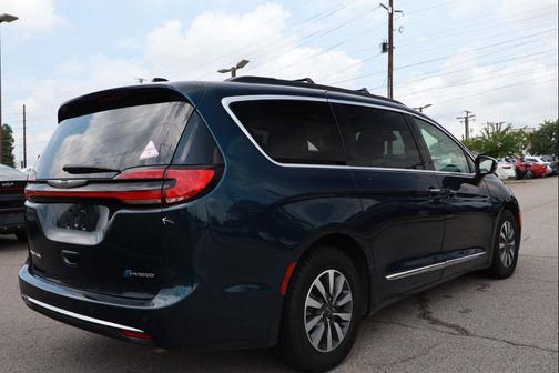 Fathom Blue Pearlcoat 2023 Chrysler Pacifica Hybrid Limited