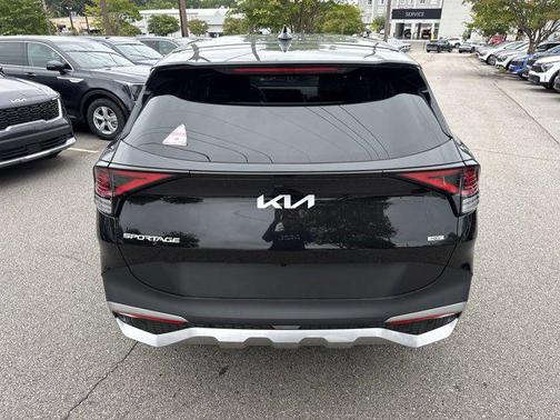 2025 Kia Sportage Hybrid LX