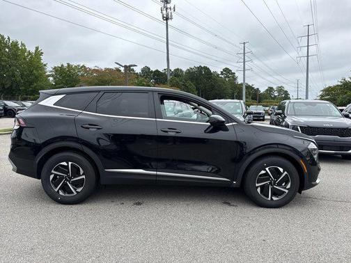 2025 Kia Sportage Hybrid LX