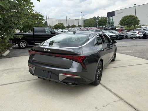 2025 Kia K5 LXS