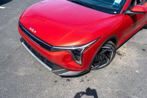 Currant Red 2026 Kia K4 EX