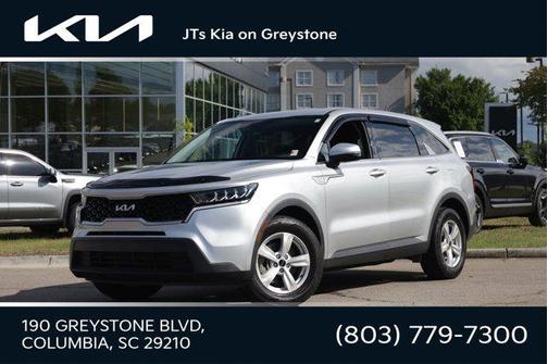Sparkling Silver 2022 Kia Sorento LX