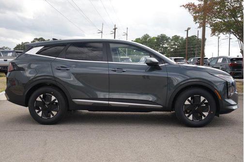 Gravity Gray 2026 Kia Sportage Hybrid LX