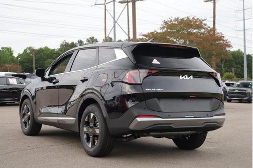 Ebony Black 2026 Kia Sportage LX