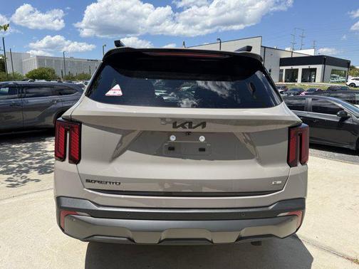 2025 Kia Sorento SX