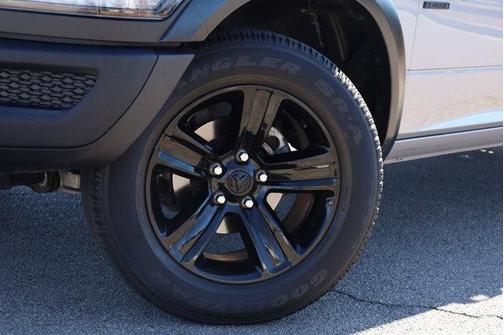 2024 RAM 1500 Classic Warlock Crew Cab 4x4 5'7' Box