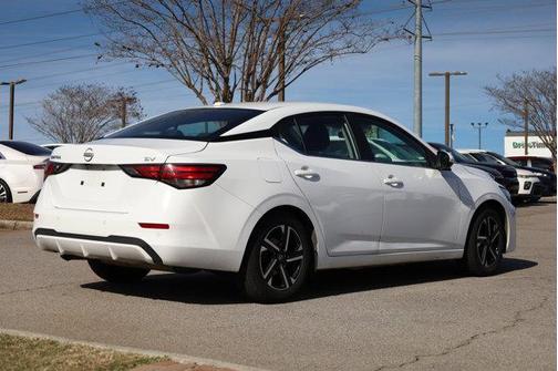 2024 Nissan Sentra SV