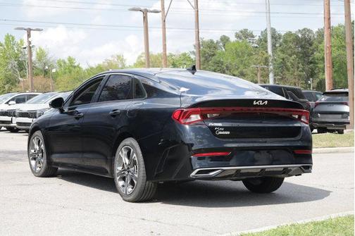 Ebony Black 2022 Kia K5 EX