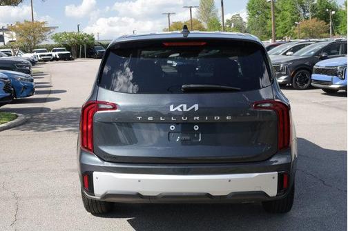 2024 Kia Telluride LX