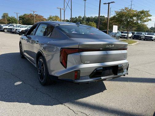 2025 Kia K4 GT-Line