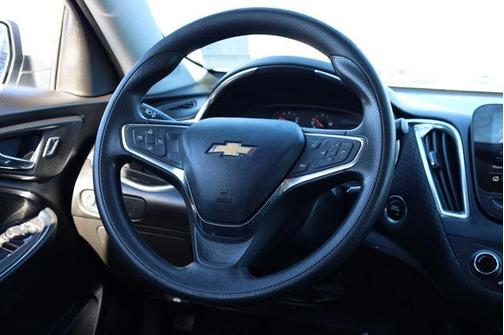 2021 Chevrolet Malibu FWD LT