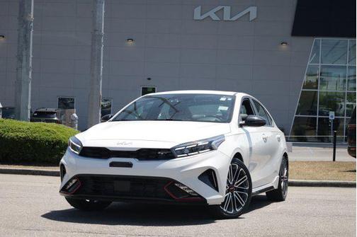 Snow White Pearl 2023 Kia Forte GT