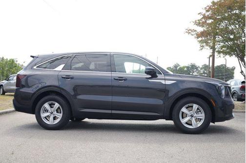 Ebony Black 2026 Kia Sorento LX