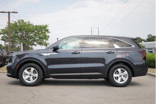 Ebony Black 2026 Kia Sorento LX