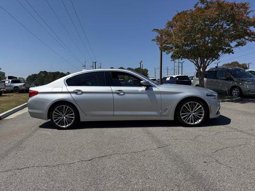 2017 BMW 540 540i