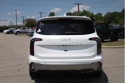 Glacial White Pearl 2025 Kia Telluride SX