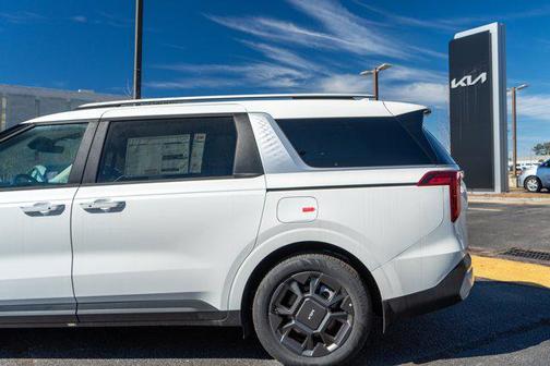 Snow White Pearl 2026 Kia Carnival Hybrid EX