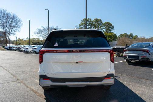 Snow White Pearl 2026 Kia Carnival Hybrid EX