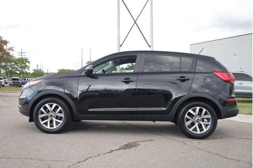 Black Cherry 2016 Kia Sportage LX