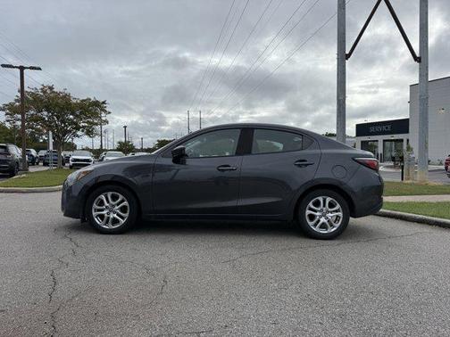 2017 Toyota Yaris iA Base