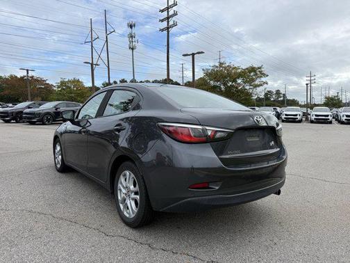 2017 Toyota Yaris iA Base