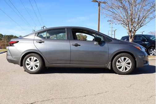 2023 Nissan Versa 1.6 S