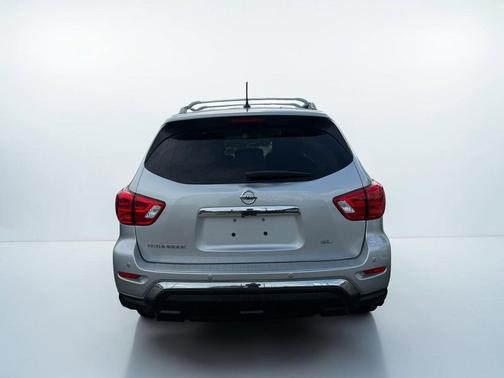 Brilliant Silver 2018 Nissan Pathfinder SL