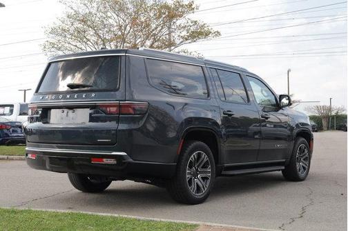 2024 Jeep Wagoneer L Series II 4x2