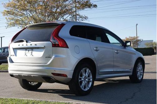 2016 Volvo XC60 T5 Drive-E Premier