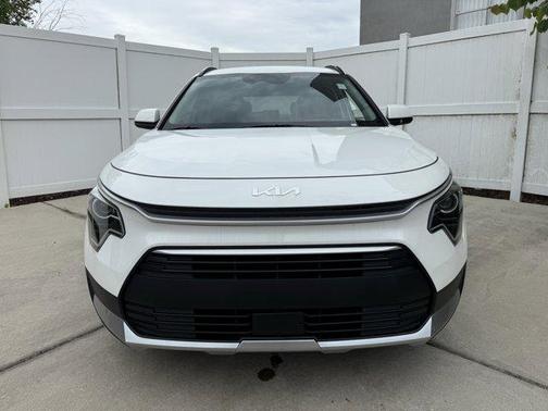 2024 Kia Niro Plug-In Hybrid EX