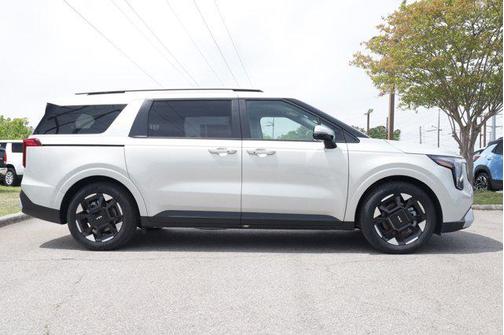 Ivory Silver 2026 Kia Carnival EX