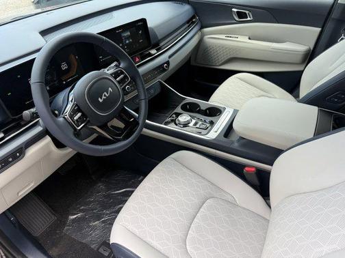 2025 Kia Carnival Hybrid EX