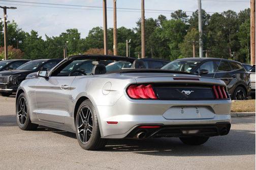 2020 Ford Mustang EcoBoost