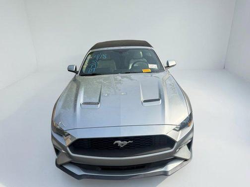 2020 Ford Mustang EcoBoost