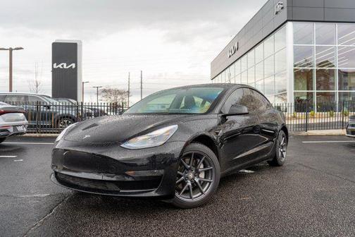 2023 Tesla Model 3 Standard Range