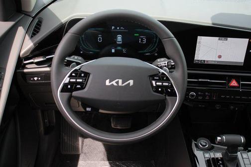 2025 Kia Niro EX