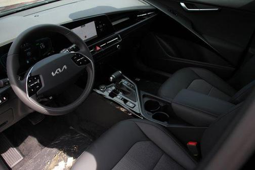 2025 Kia Niro EX