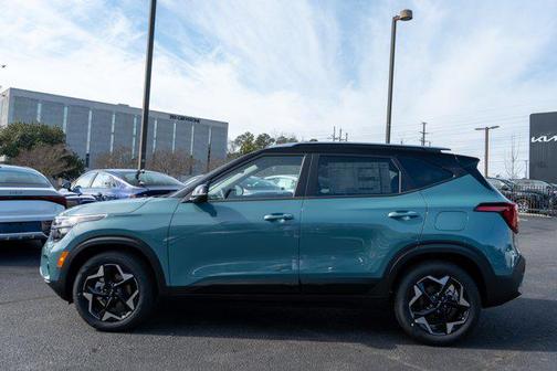 Pluton Blue/Black Roof 2026 Kia Seltos S