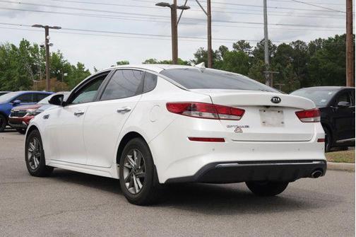 Snow White Pearl 2019 Kia Optima LX