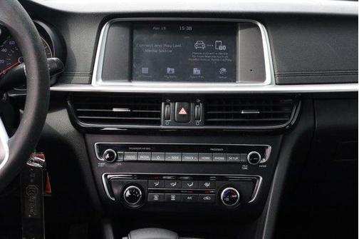 Snow White Pearl 2019 Kia Optima LX